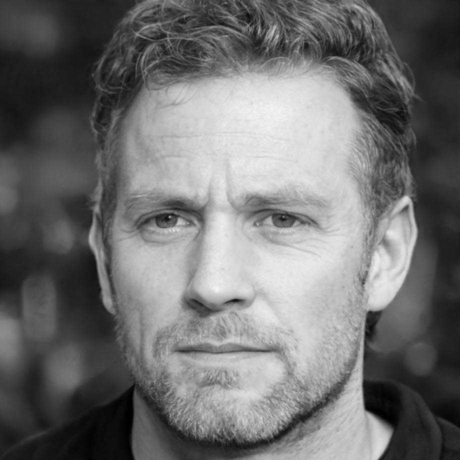 Portrait of Damrong, program graduate